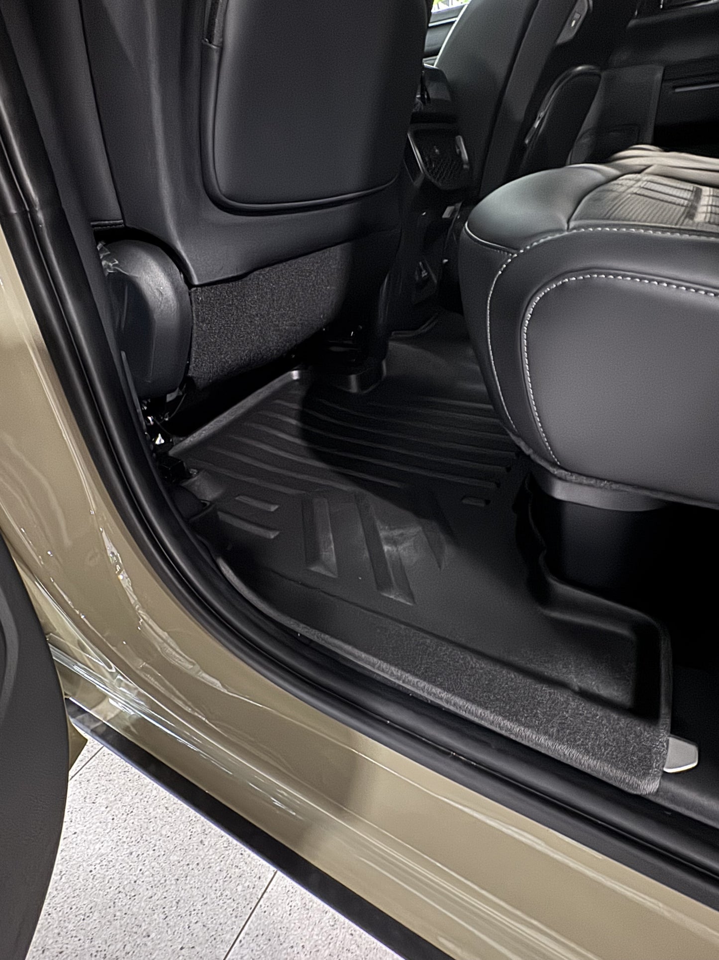 Kia Tasman 2025+ MaxPro Floor Mats